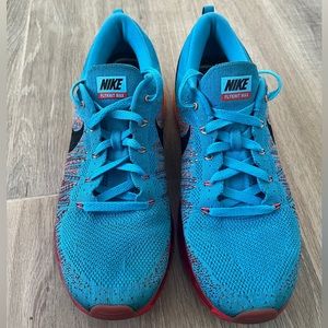 NIKE Flyknit AirMax Size 10
